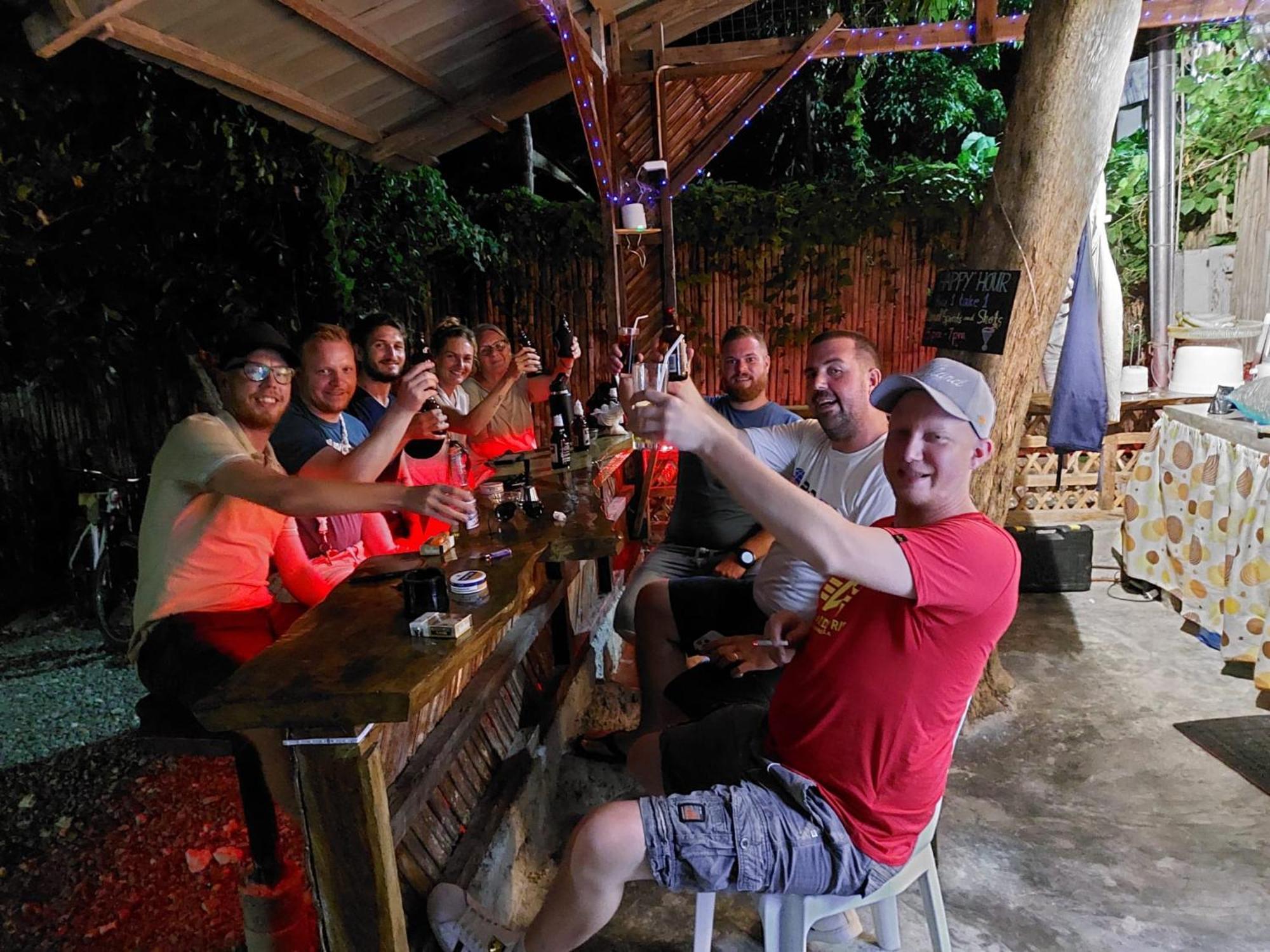 The Backyard Inn Moalboal Luaran gambar